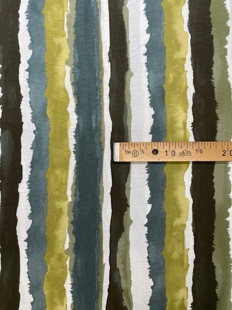 VI/PA weiss m ver/ grünen Längsstreiffen