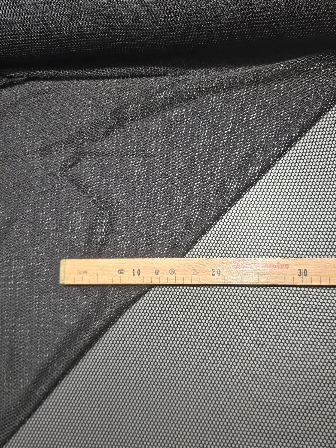 Netz grob schwarz